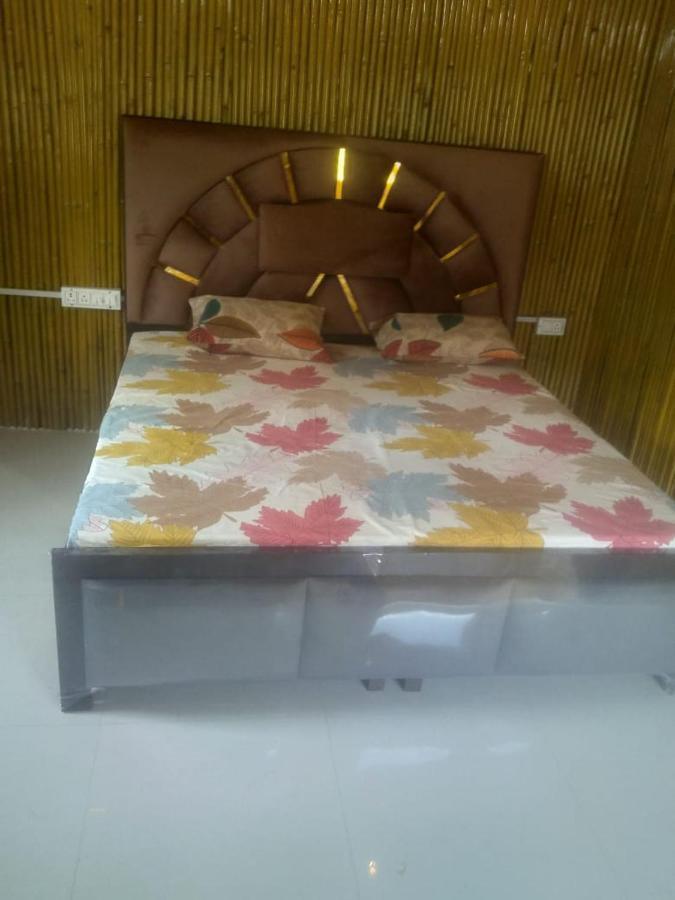 Krishna Kutir, Talla Ramgarh By The Meditating Society מראה חיצוני תמונה